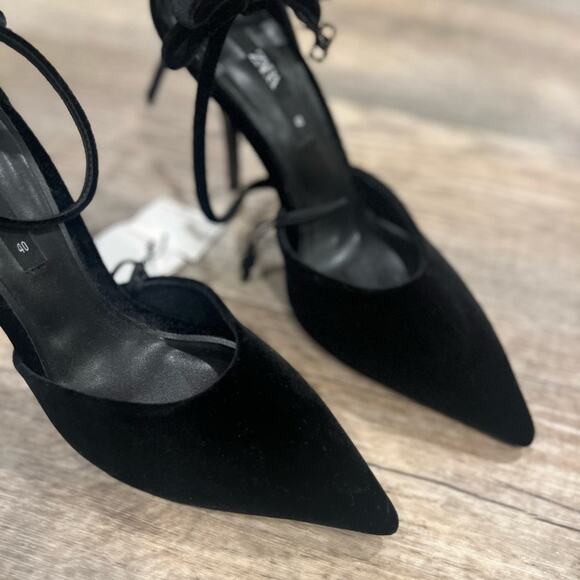 ZARA Black Pointed Toe Heels with Bow NWT - Picture 10 of 16